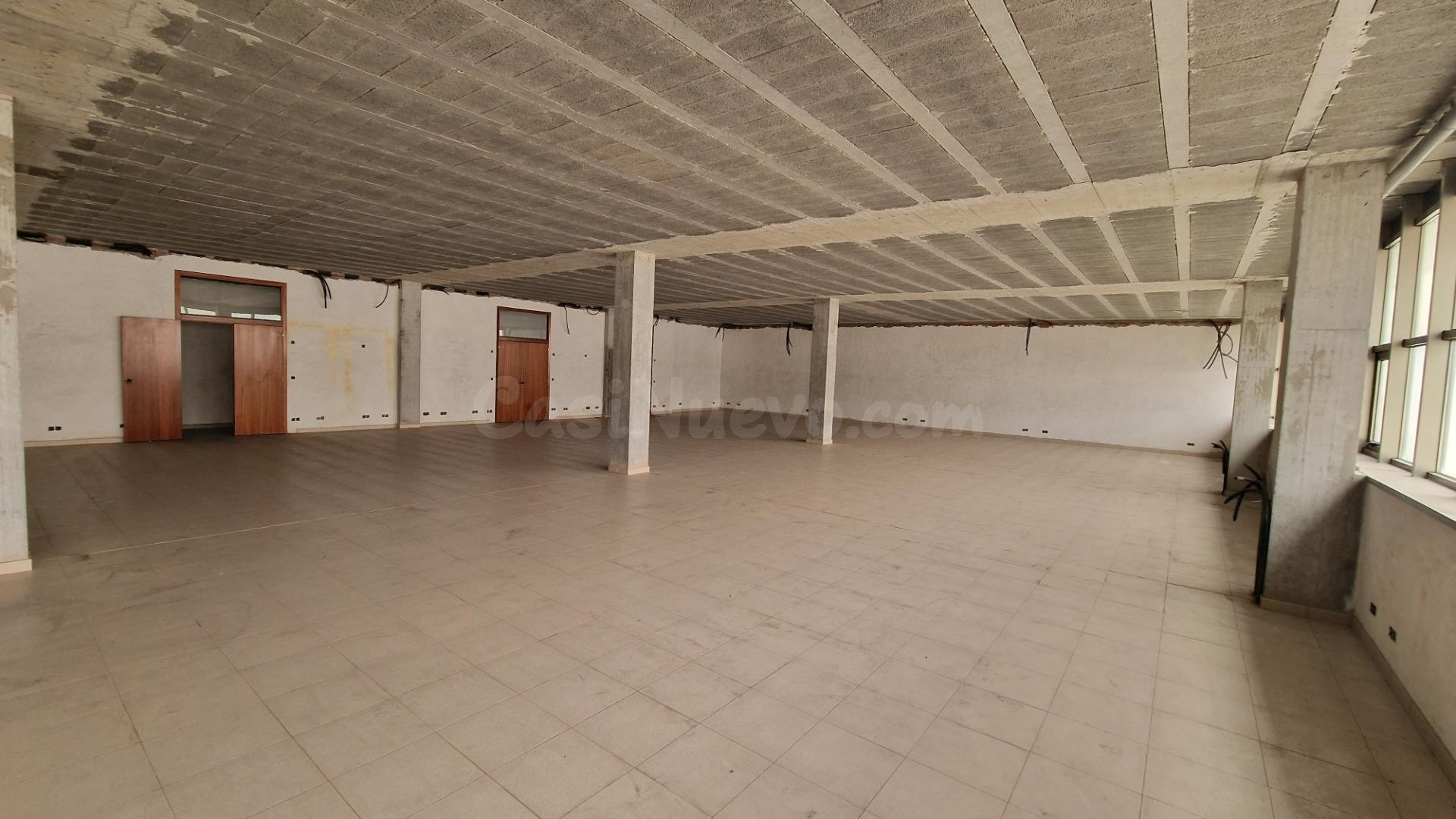 Venta Edificio de oficinas en Pocomaco, A Coruña, con 1.015  - foto 4