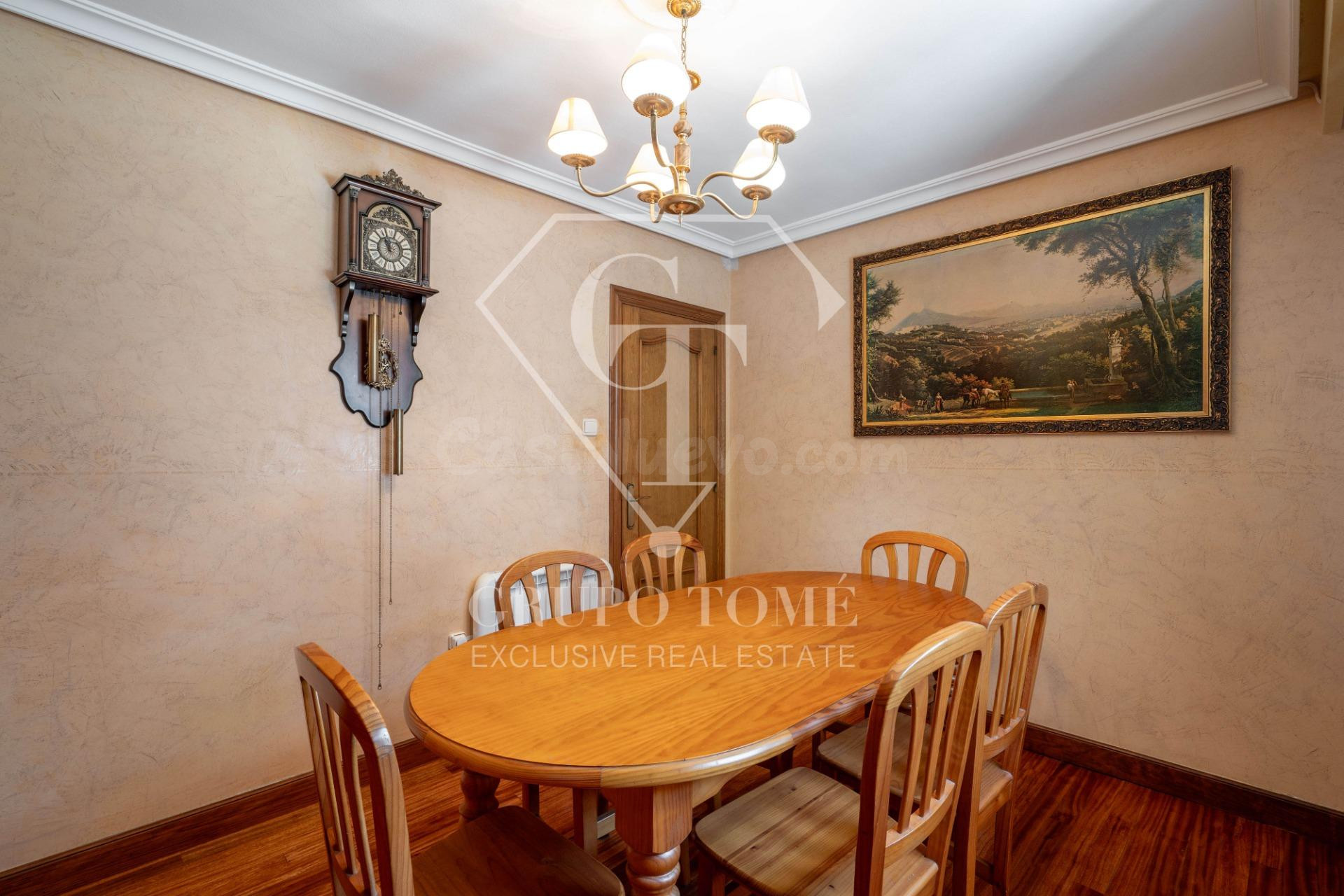 Espaciosa vivienda familiar con balcón, txoko y ascensor a cota cero - foto 2