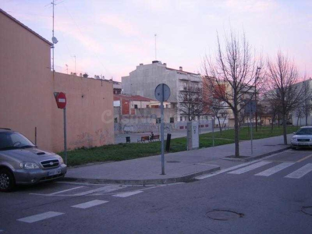 Solar urbano en Venta en Figueres Girona - foto 3