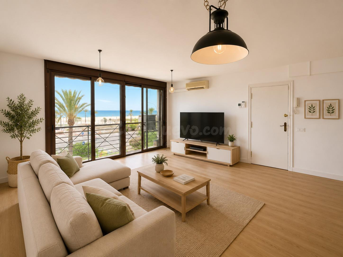 PISO DE 2 habitaciones EN PRIMERA LINIA DE MAR
