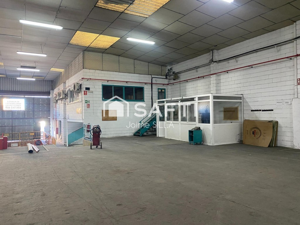 NAVE LOGÍSTICA PREMIUM EN POLÍGONO CON 10 MUELLES