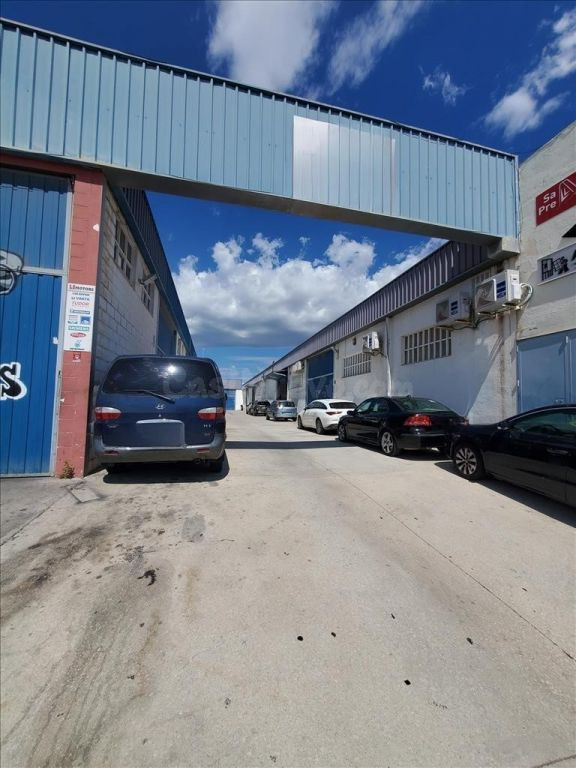 Nave industrial 4 habitaciones 496m² en venta - CataluÃ±a