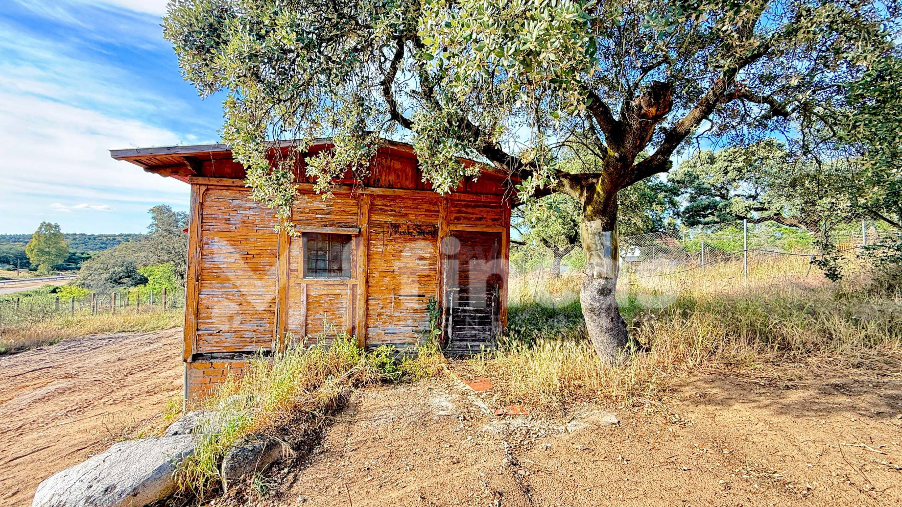 FINCA RÚSTICA CON ENCANTO EN EL RONQUILLO – 8.500 m2 APROX.  - foto 4