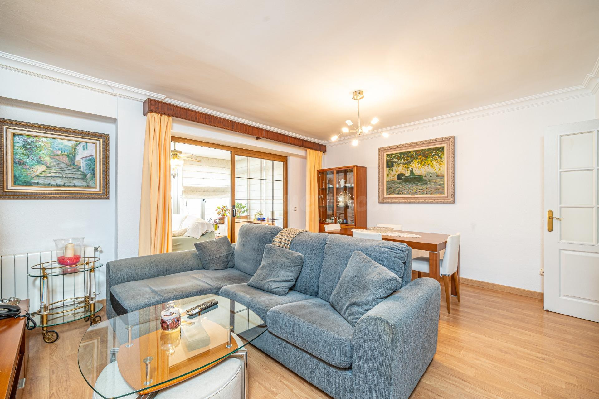 EXCELENTE VIVIENDA A 50 METROS DEL MAR EN EL ARENAL DE LLUCMAJOR