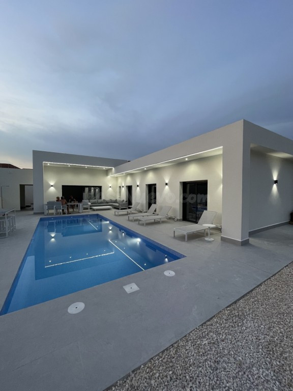 Casa-Chalet en Venta en Romana, La Alicante