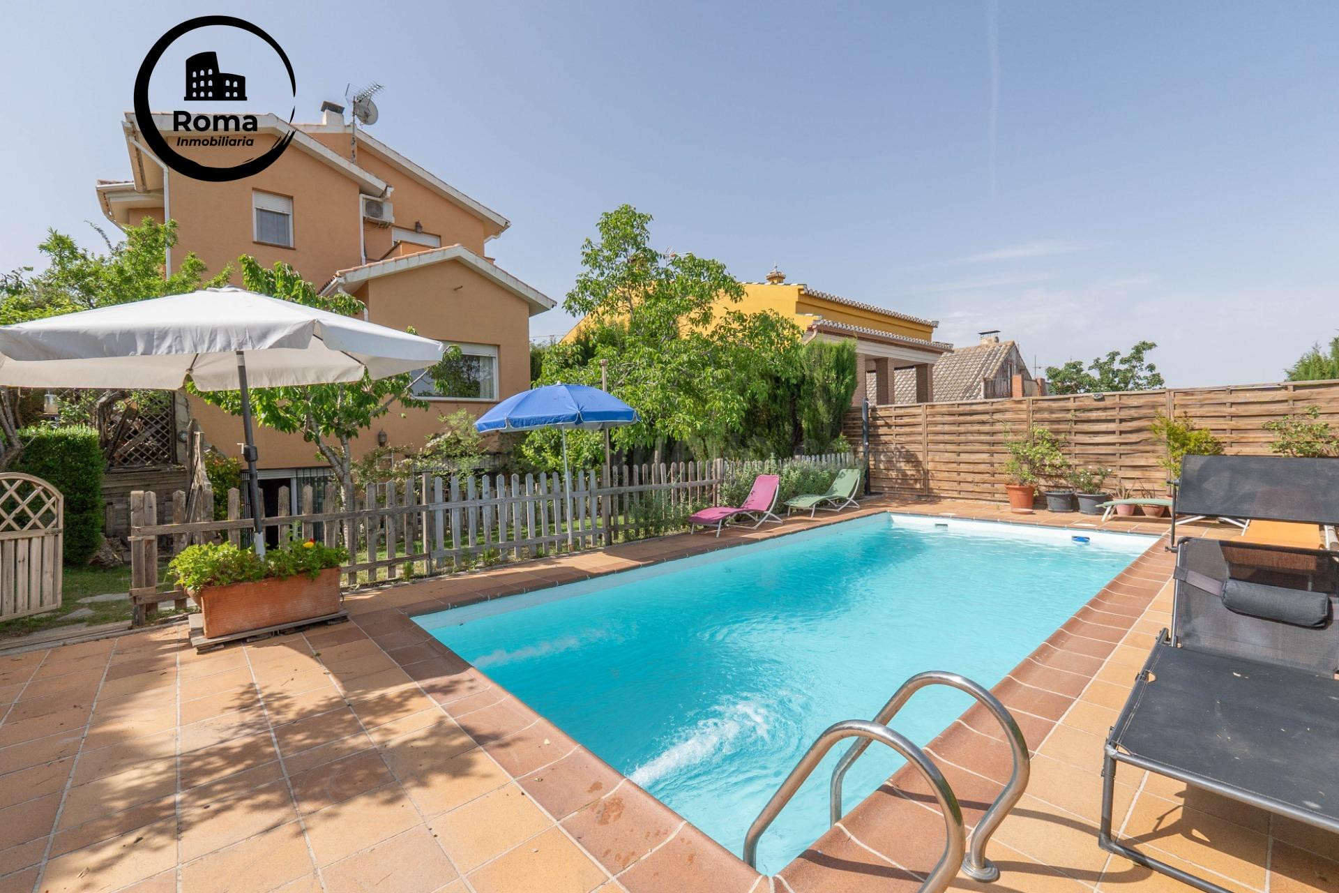 Chalet independiente con piscina en La Zubia, Cumbres Verdes