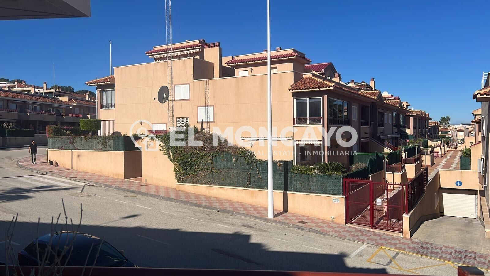 Fantástico bungalow planta alta en una exclusiva urbanización en Gran Alacant, Alicante, Costa Blanca
