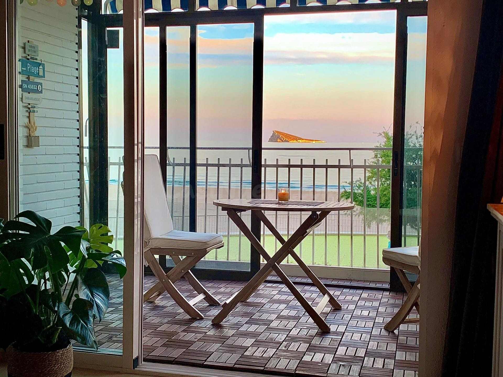 APARTAMENTO EN 1º LINEA DE MAR PLAYA DE PONIENTE