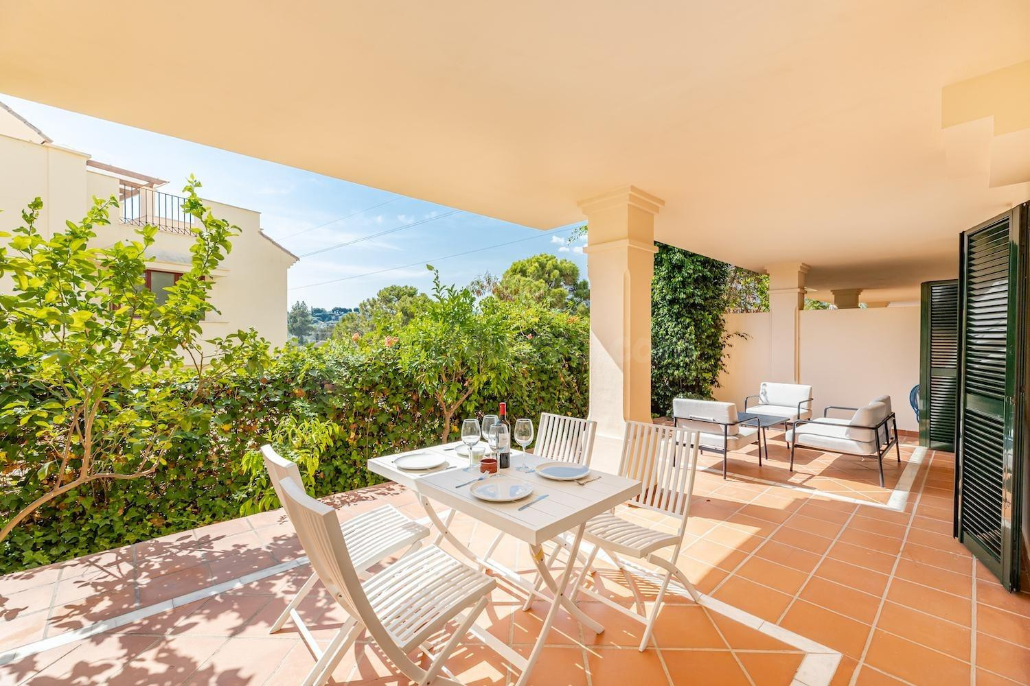 **Elegante apartamento en Nueva Ibiza – Atalaya de Río Verde | Hacienda El Palmeral**