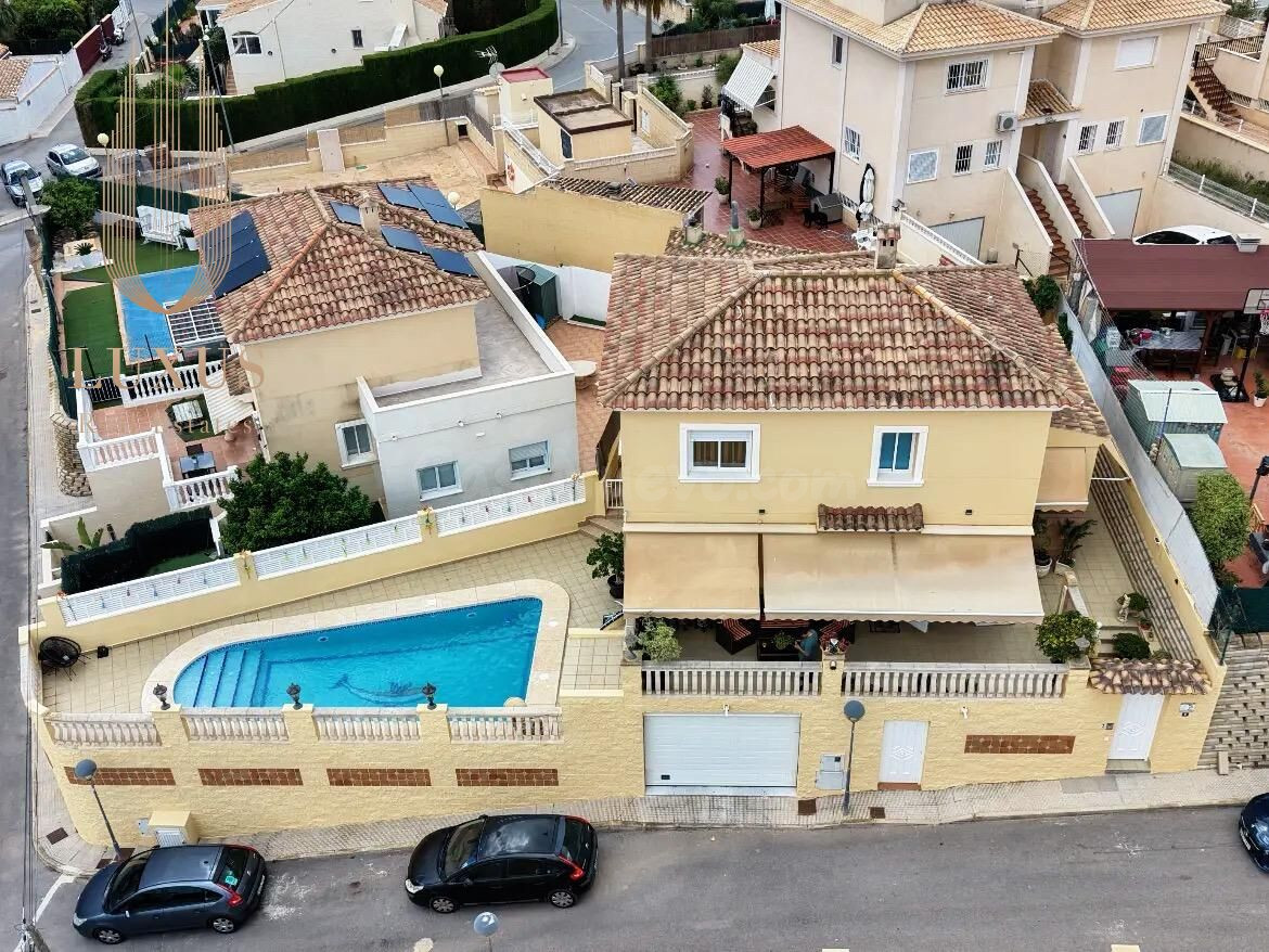 ✨ EXCLUSIVA VILLA INDEPENDIENTE EN BARRANCO HONDO, LA NUCÍA ✨