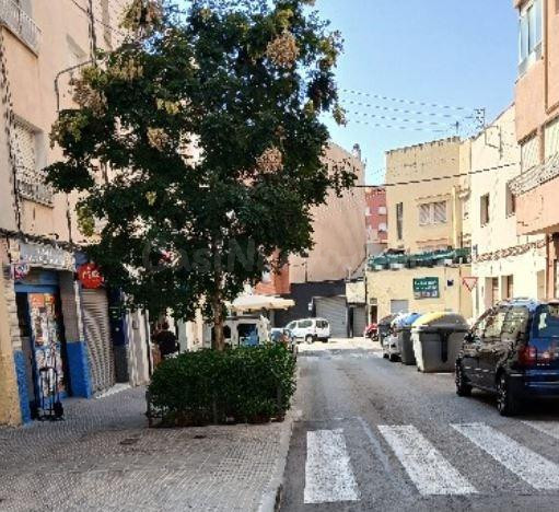 SE VENDE piso OKUPA en Calle Mossen Tatcher 10 de Terrassa, Barcelona.