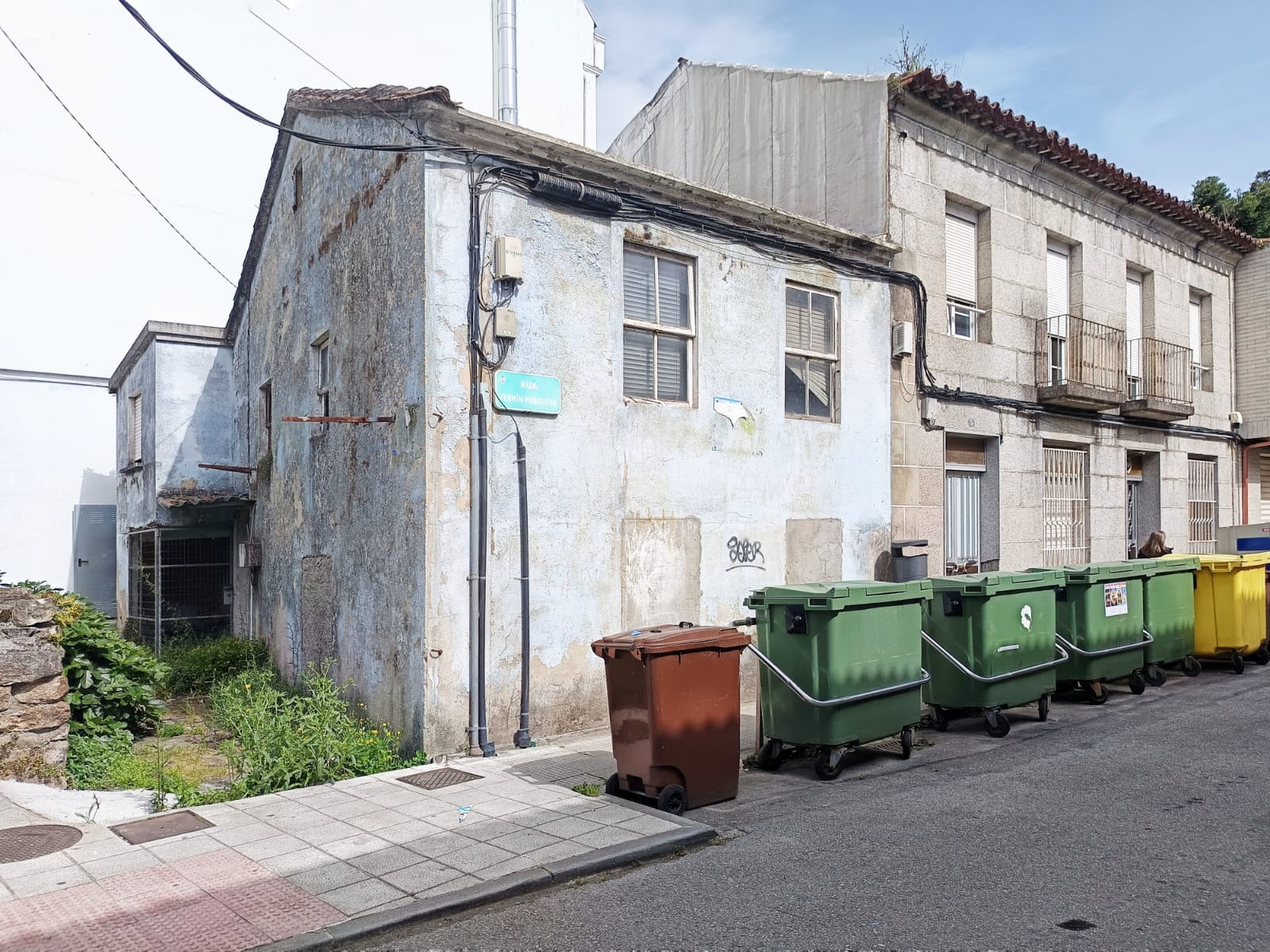 Casa en Ruina con solar edificable en pleno centro de Caldas de Reis