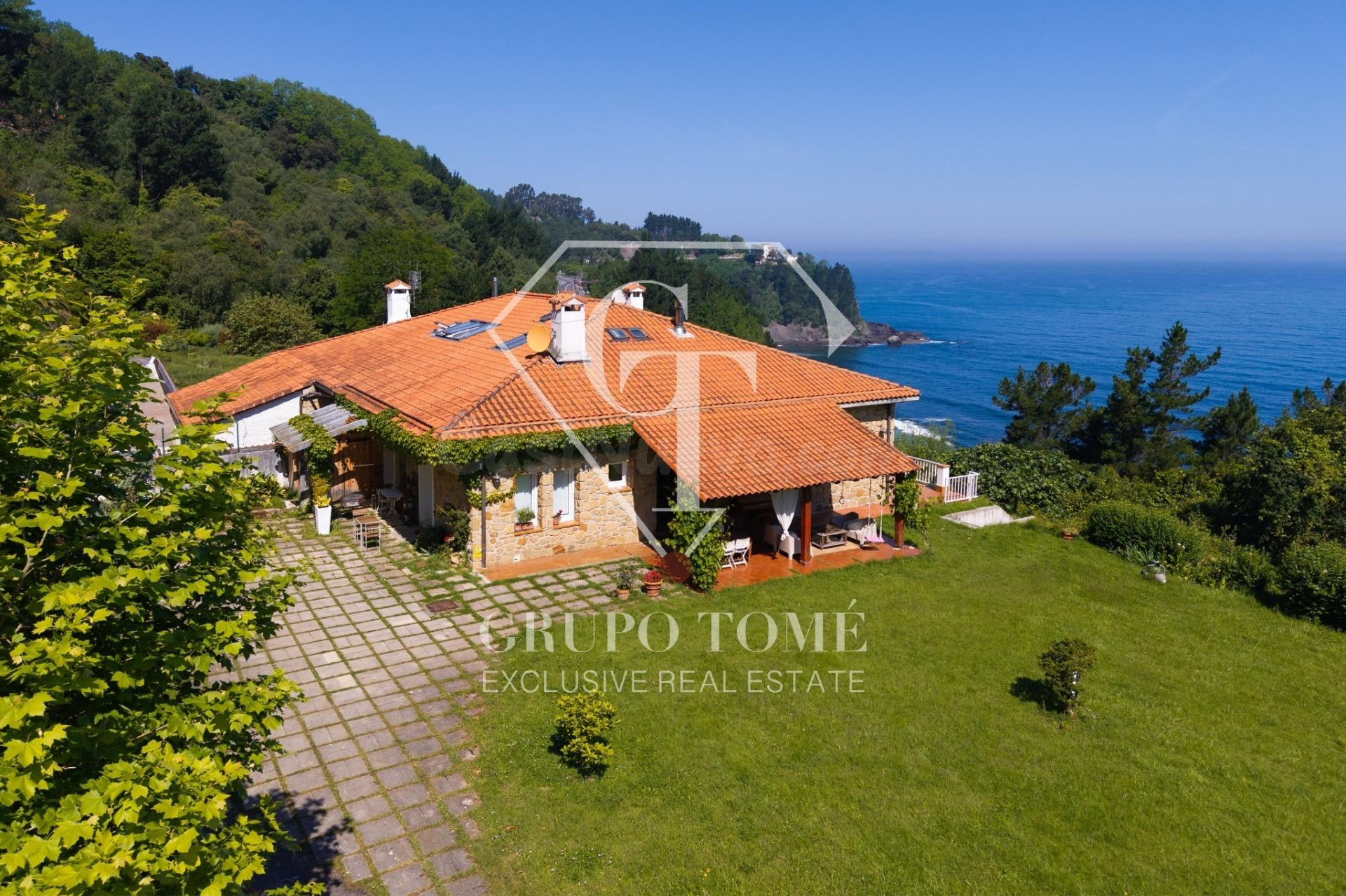 Villa con vistas infinitas al Cantábrico en la Costa Vasca y Guest house - foto 2