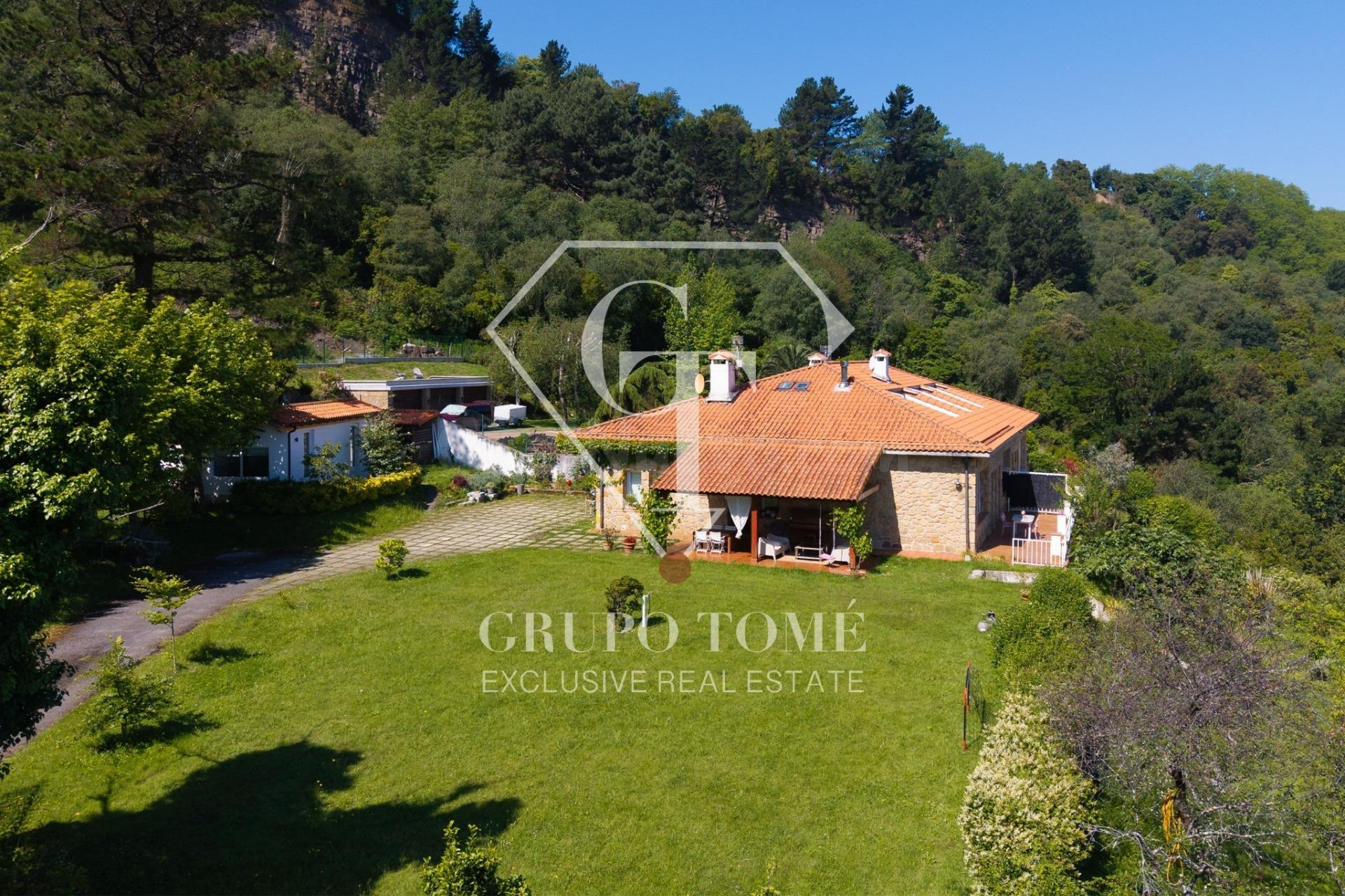 Villa con vistas infinitas al Cantábrico en la Costa Vasca y Guest house - foto 3