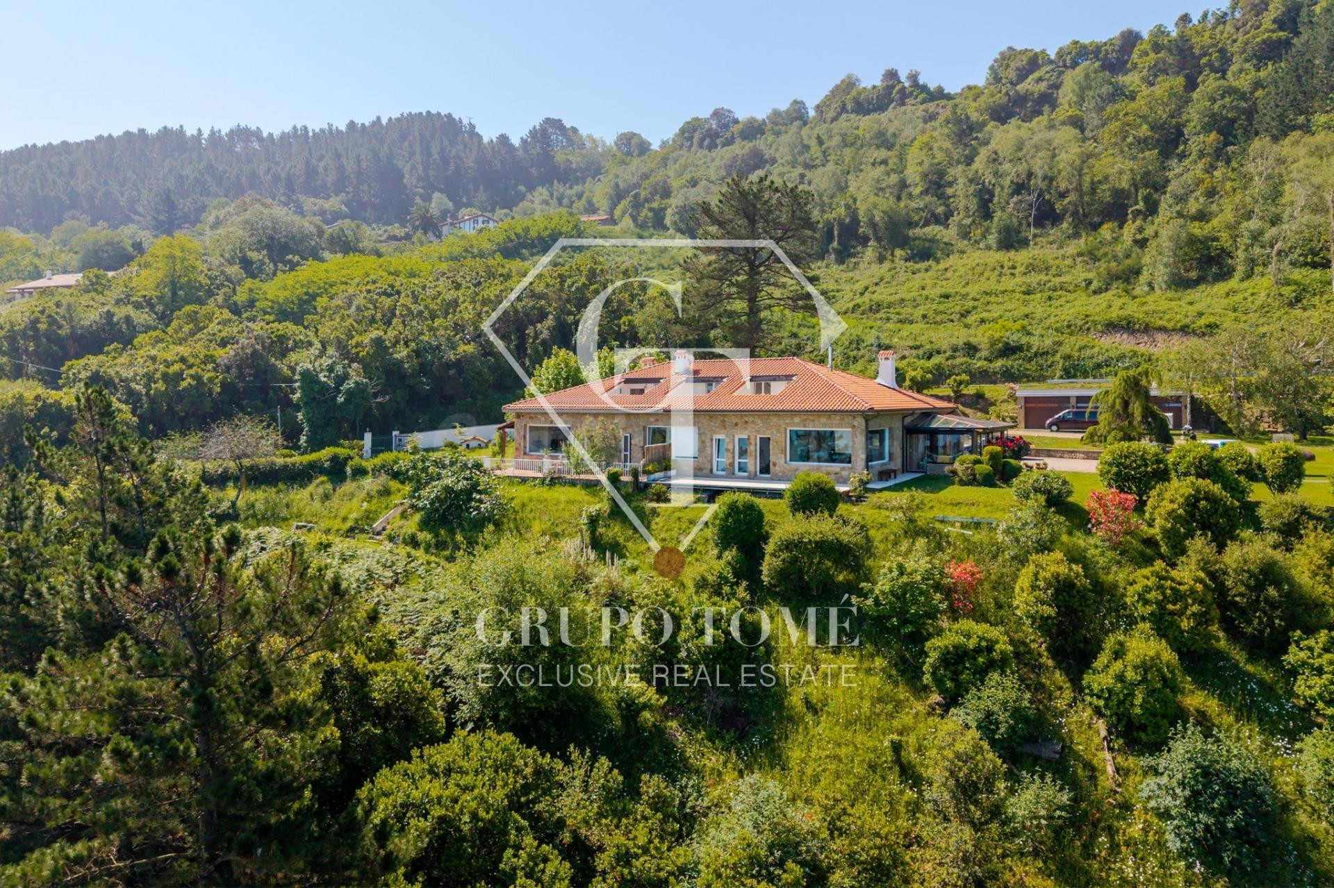Villa con vistas infinitas al Cantábrico en la Costa Vasca y Guest house - foto 5