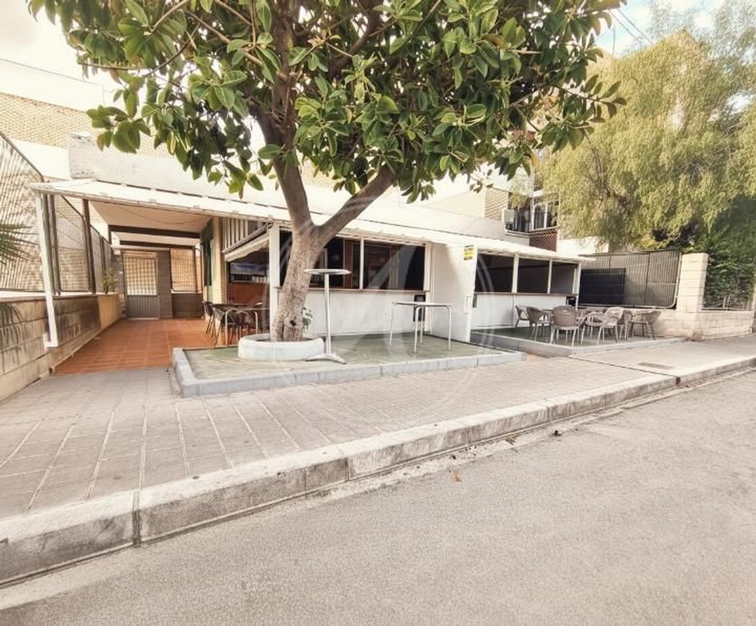 Local comercial 2 habitaciones 96m² en venta - Ciudad Elegida