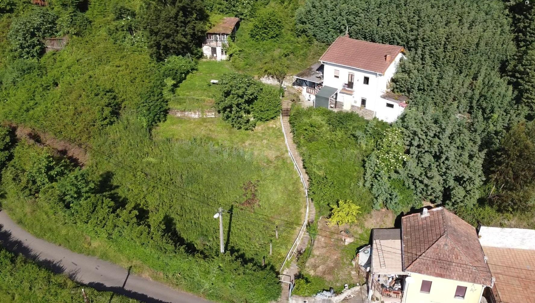 CASA CON JARDÍN, TERRAZA Y COCHERA EN MIERES – LISTA PARA EN - foto 2