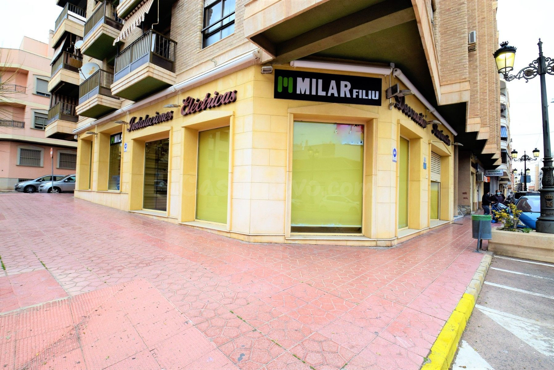 Local comercial 1 habitación 147m² en venta - Pueblo