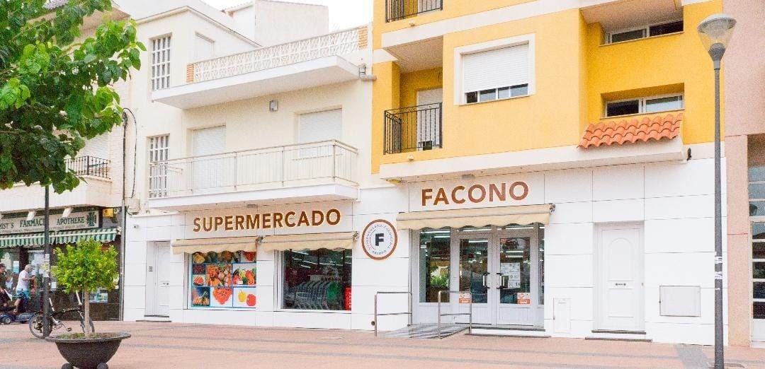 Local comercial 8 habitaciones 1180m² en venta - Los Narejos-Punta Calera