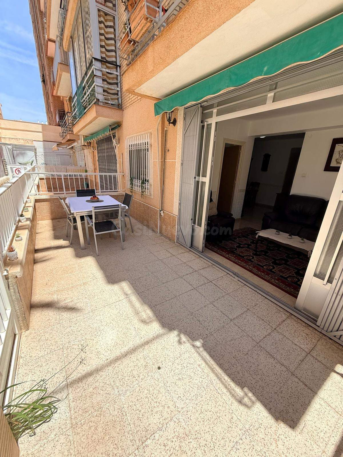 Vivienda de Ensueño a 50 Metros de la Playa con Inmensa Terraza Privada