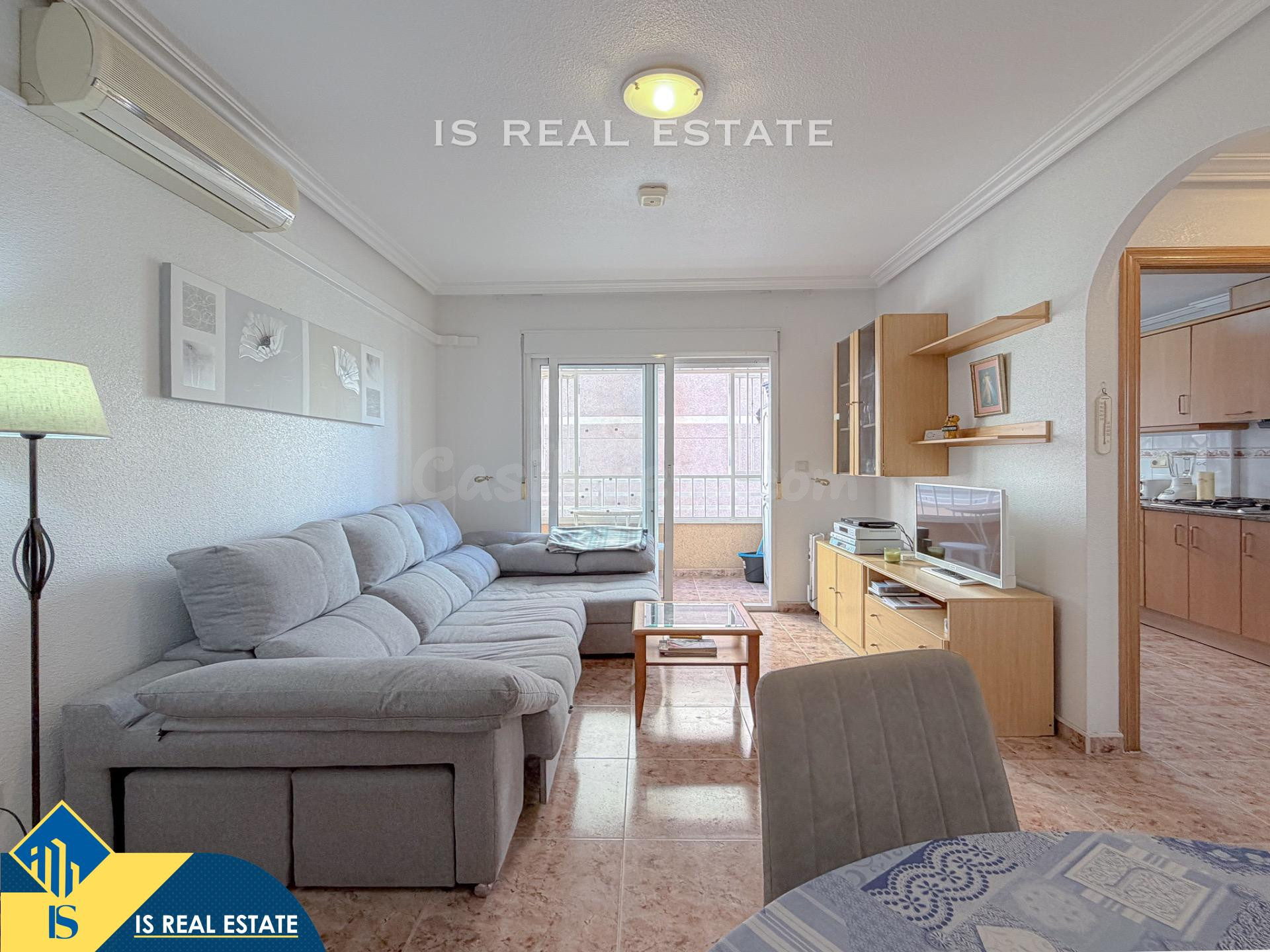 Encantador apartamento con amplios espacios y gran terraza, a solo 750 mts de la Playa del Cura