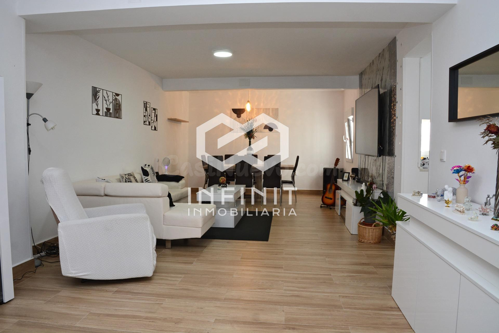 LA CASA PERFECTA EXISTE: 3 PLANTAS, 6 DORMITORIOS Y REFORMA  - foto 5