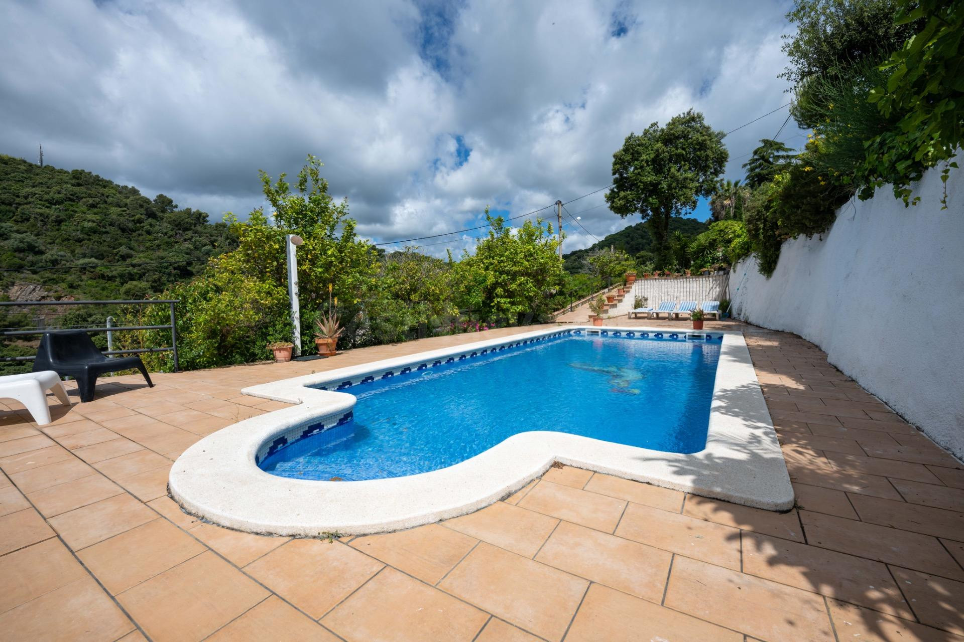Impresionante Chalet con Vistas Espectaculares en Santa Susanna