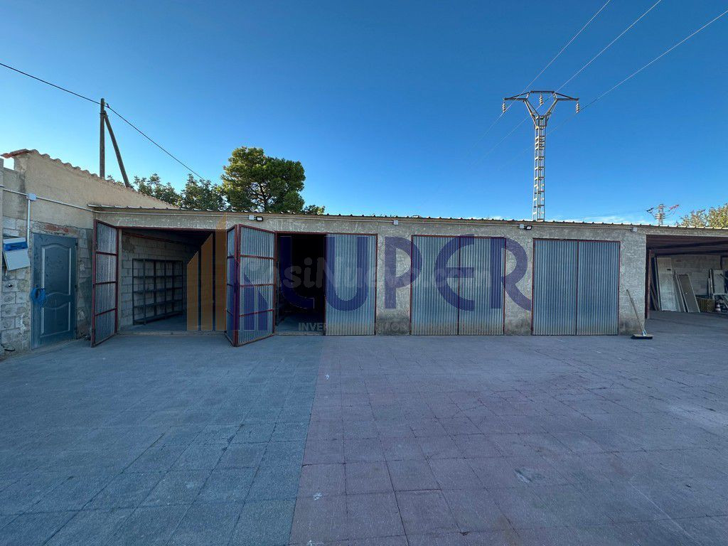 Trastero 60m² en alquiler - Verdegas