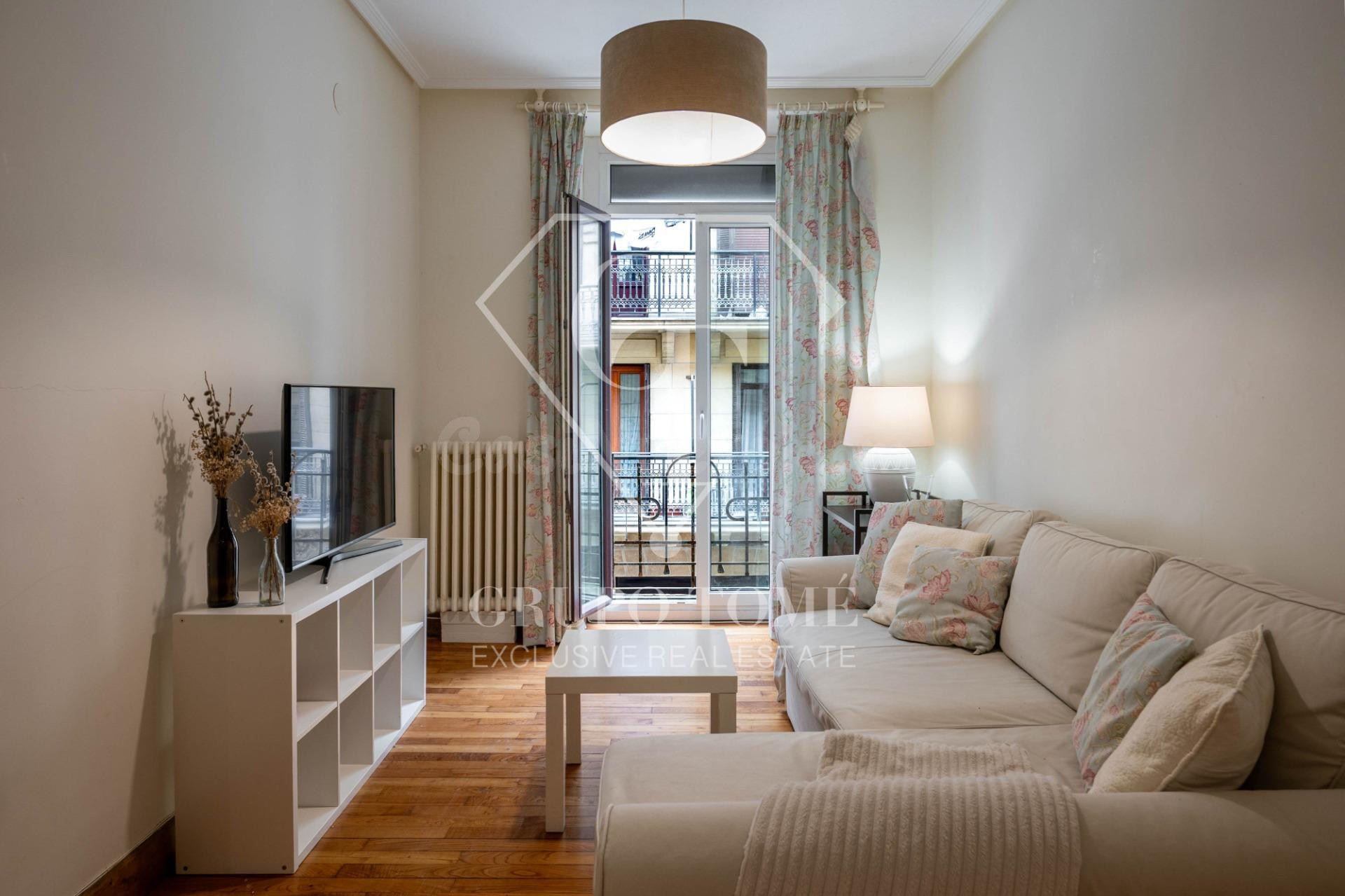 A 5 minutos de La Concha Amplia vivienda de 108 m2 en la exclusiva calle San Bartolomé