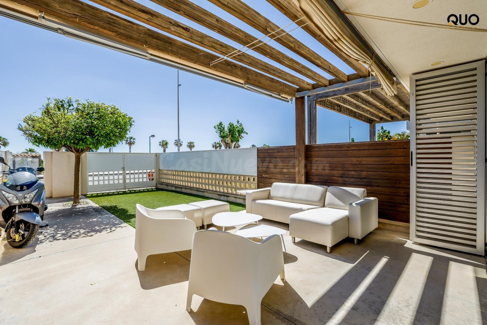 Exclusiva Vivienda en Primera Línea de Playa Las Higuericas – Un Privilegio Frente al Mediterráneo