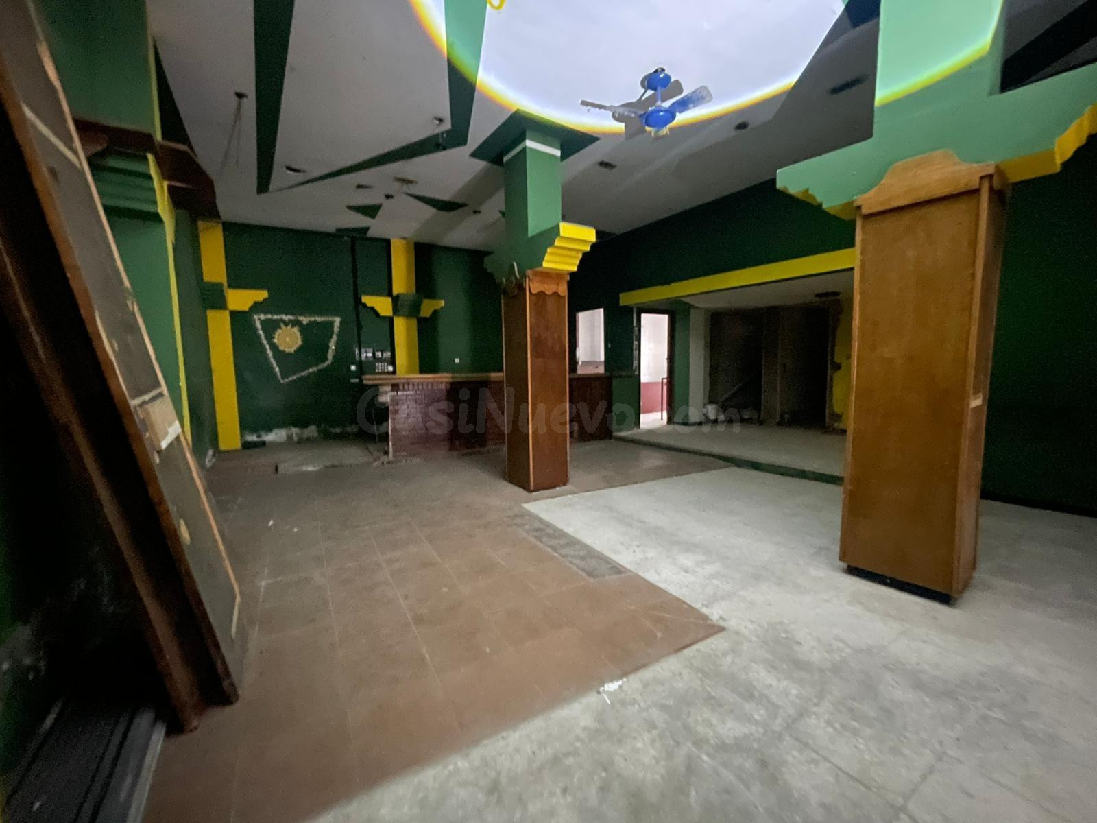 Local comercial en venta en Calle Ginés Martín, Huelva – 133 m2