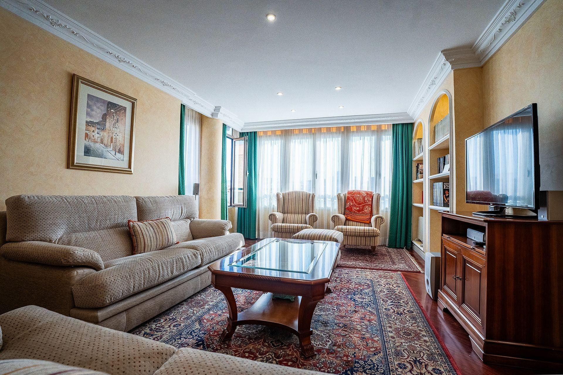 Venta de piso en Carolinas Altas