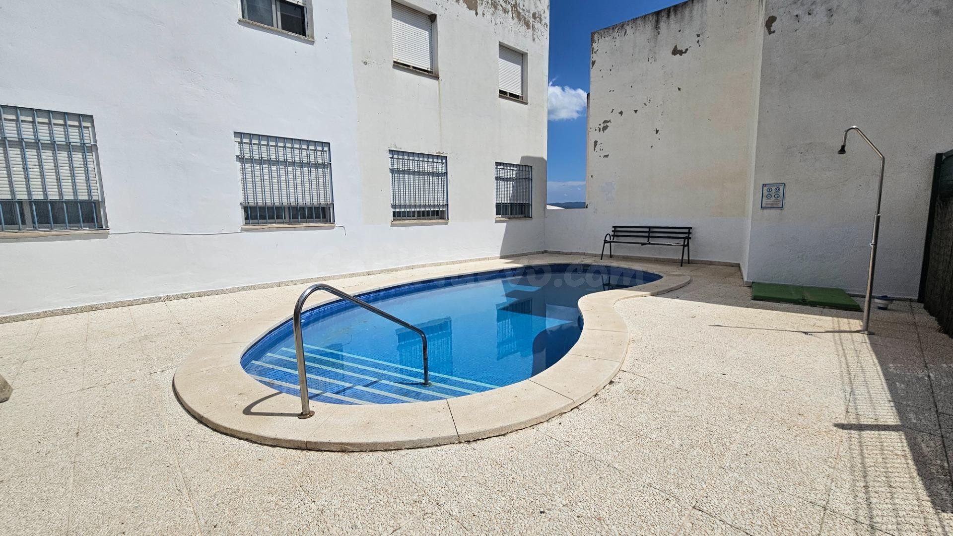 D. Adosado con vistas al Castillo y piscina comunitaria - foto 3