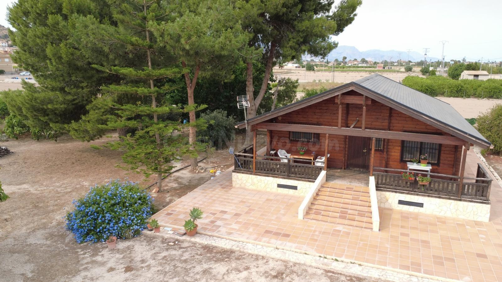 Chalet  con parcela privada en el Esparragal Vivienda legalizada apta para hipoteca