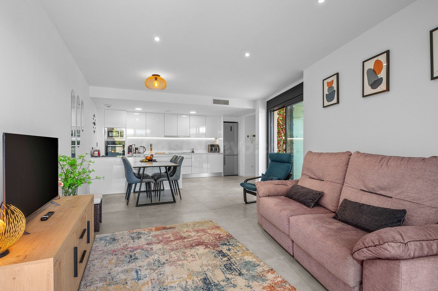 APARTAMENTO DE 3 DORMITORIOS Y 2 BAÑOS EN CAMPOAMOR ( ORIHUELA COSTA )