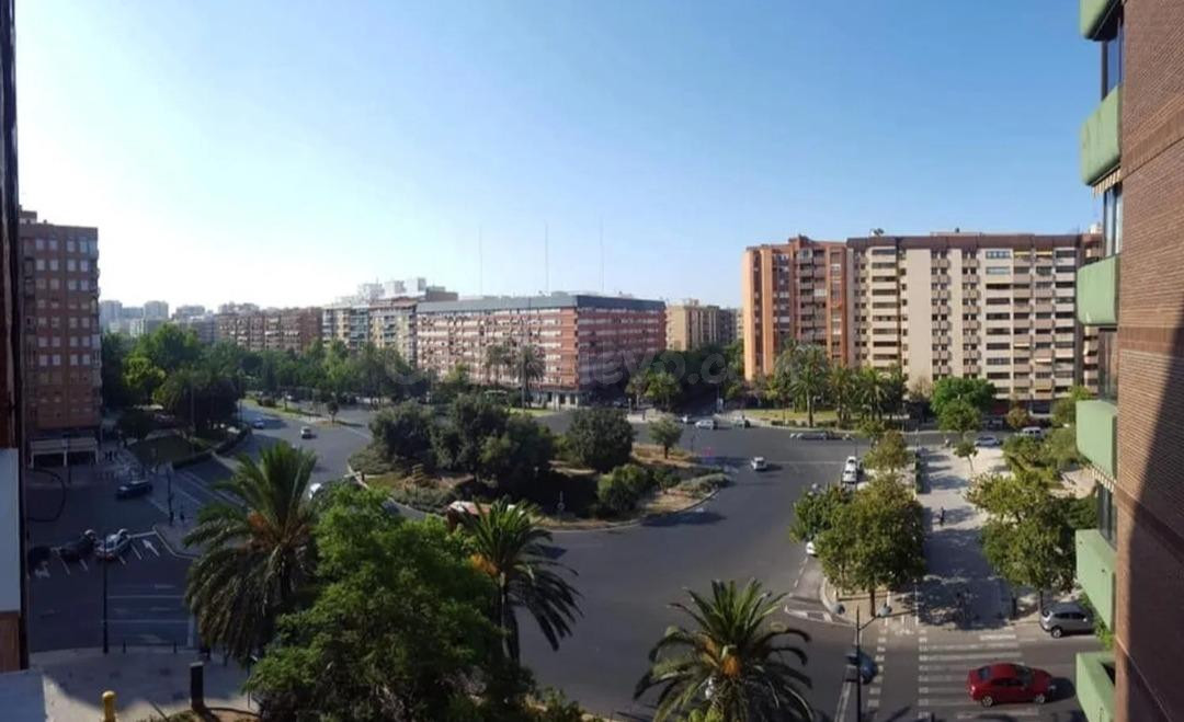 Piso 4 habitaciones 125m² en alquiler - Algiros