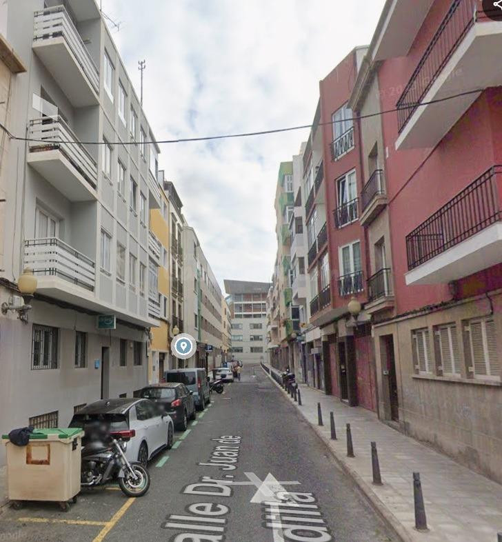 Piso en la zona de San Bernardo, Triana.