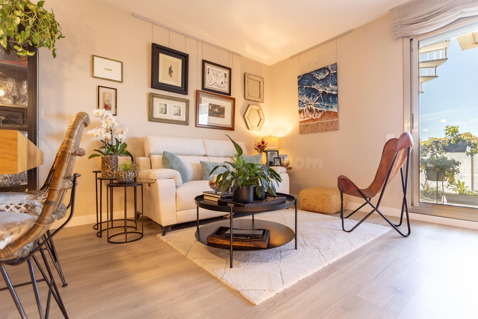 EXCLUSIVO ÁTICO DE DISEÑO REFORMADO CON TERRAZA SOLÁRIUM DE  - foto 2
