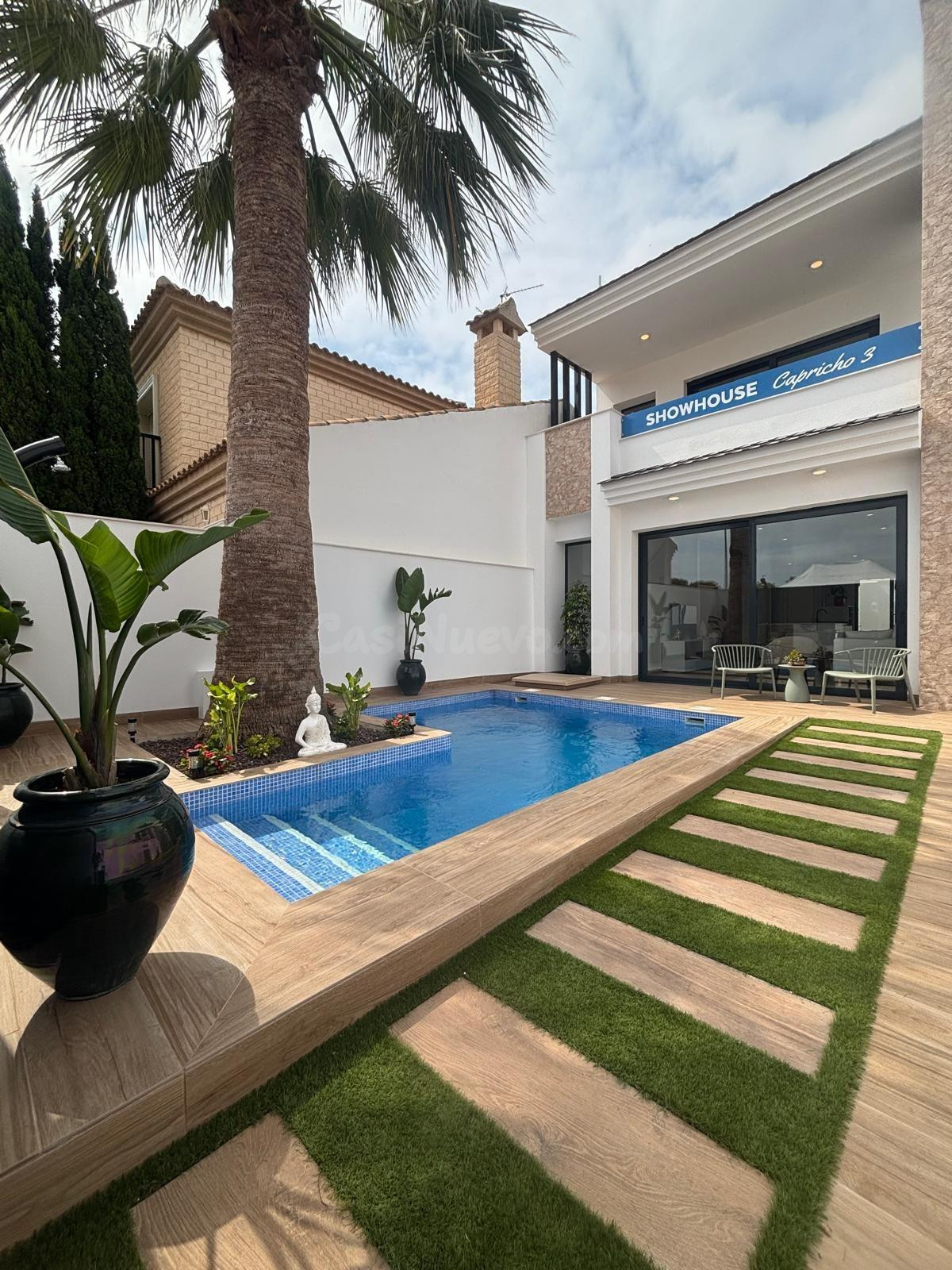 Exclusiva Villa con Piscina Privada y Solárium en San Pedro del Pinatar