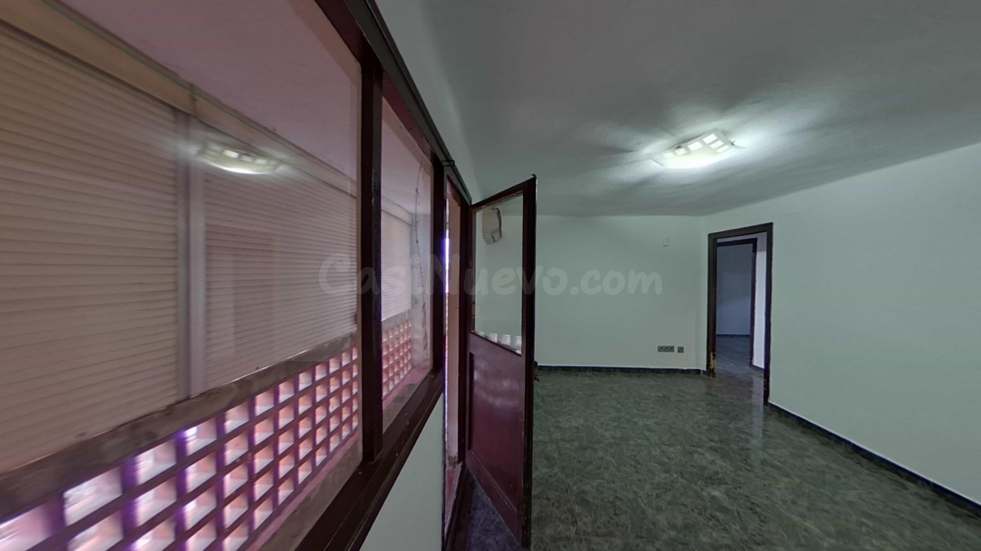 SE VENDE PISO OKUPADO en C/ Sant Eugeni Nº 20 Hospitalet de Llobregat (L') (Barcelona)
