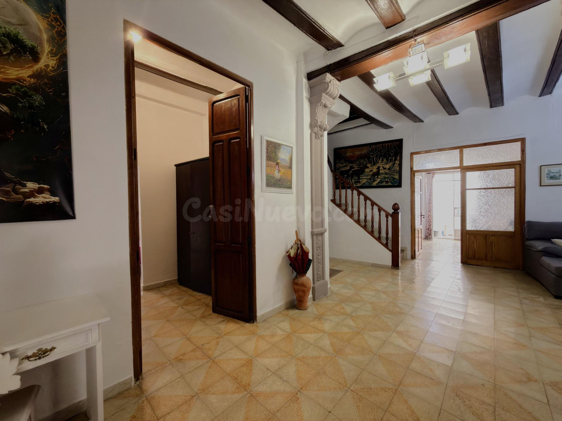 CASA SEÑORIAL CON ENCANTO EN CASTELLÓ DE RUGAT - foto 3
