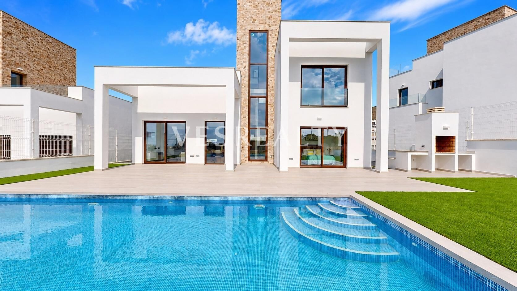 Exclusiva villa de lujo lista para entrar a vivir en Camporrosso Village, Finestrat