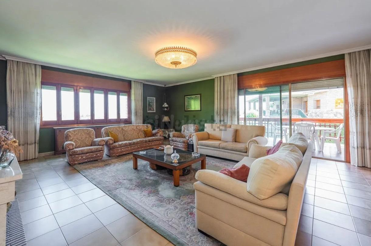 Chalet independiente en venta en El Molar - foto 5