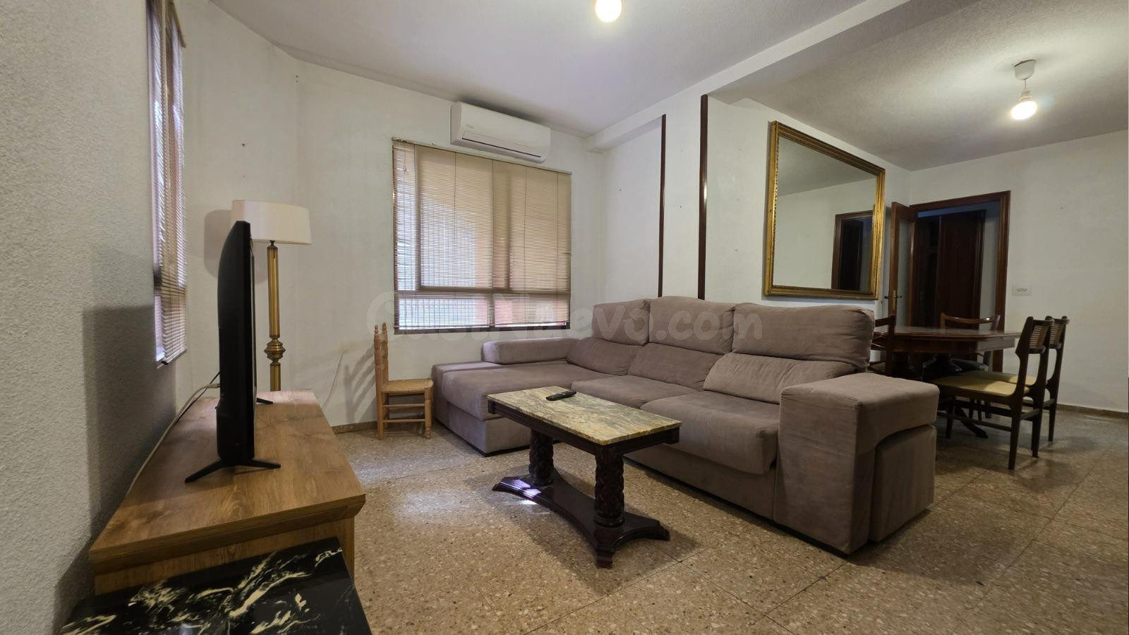 AMPLIO PISO EXTERIOR CON ASCENSOR