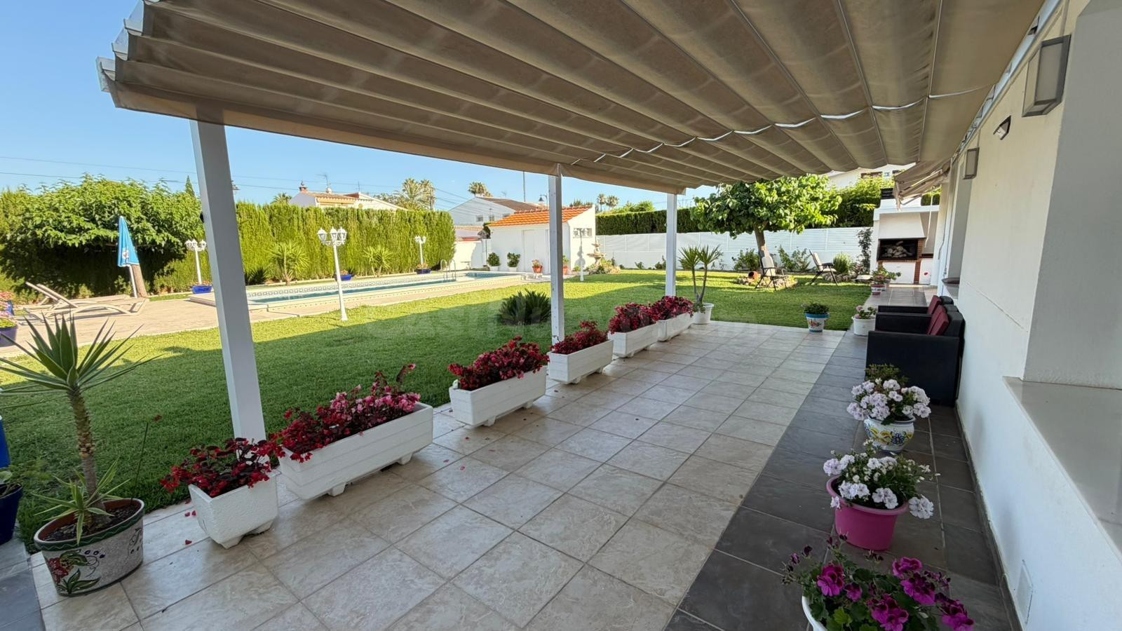 Chalet 5 habitaciones 391m² en venta - Urbanizacion ciudad j