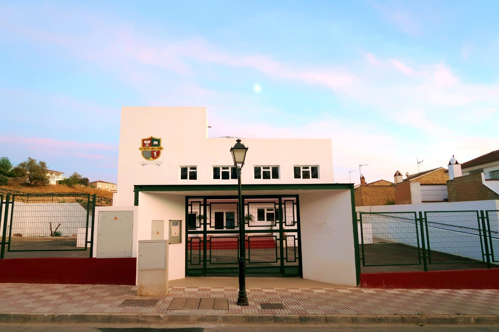 COLEGIO con autorización oficial para Infantil, Primaria, Se - foto 2