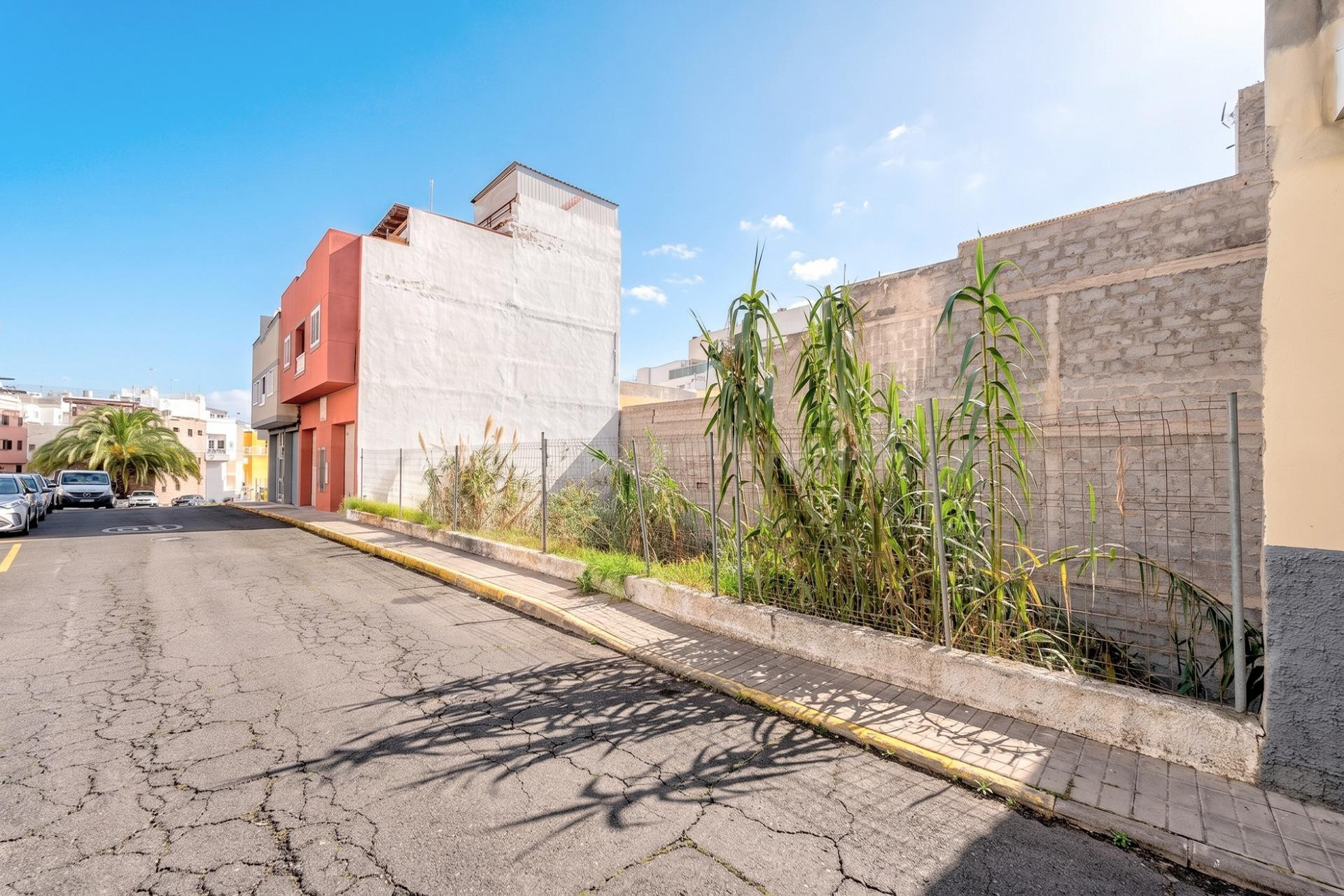 EXCELENTE OPORTUNIDAD DE INVERSIÓN EN HOYA ANDREA – LAS PALMAS DE GRAN CANARIA