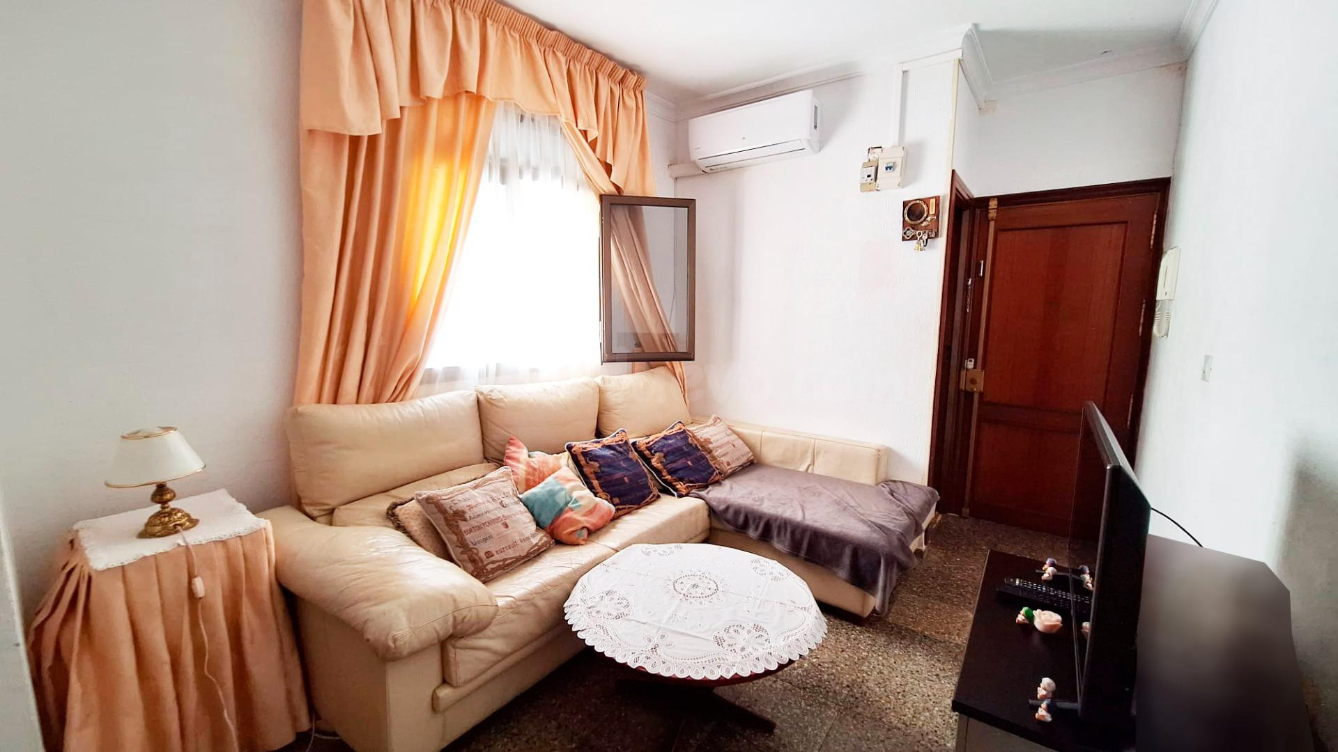 D. ¡¡ VIVIENDA JUNTO A SAN LORENZO !!