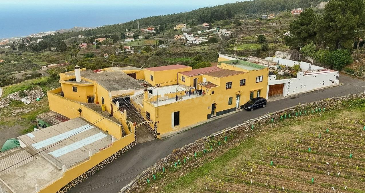 impresionante casa de campo en un bonito paraje natural