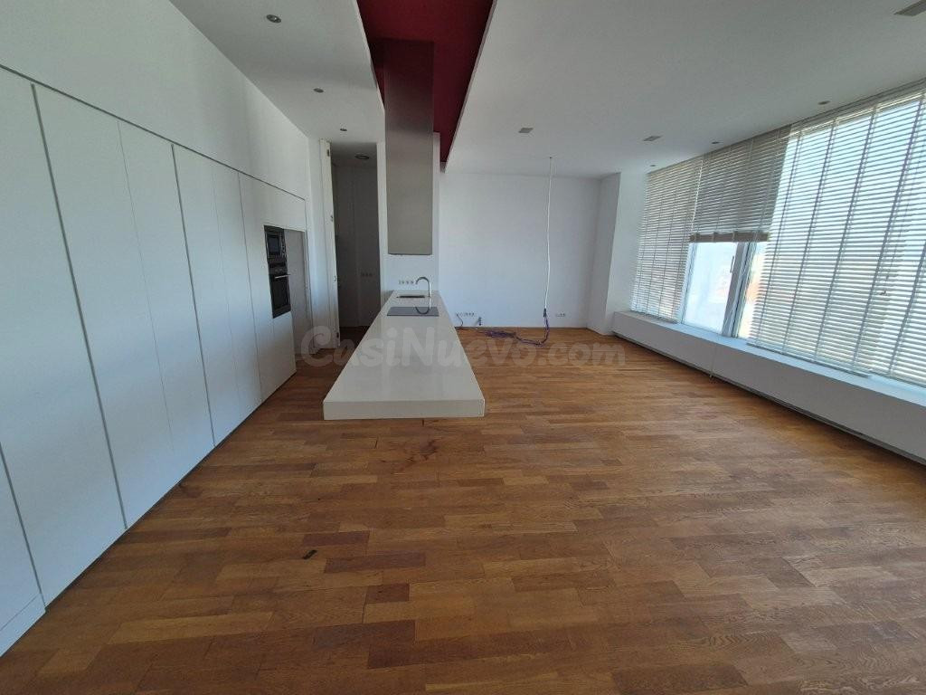 Piso amplio con ascensor en Los Castros – A Coruña - foto 2